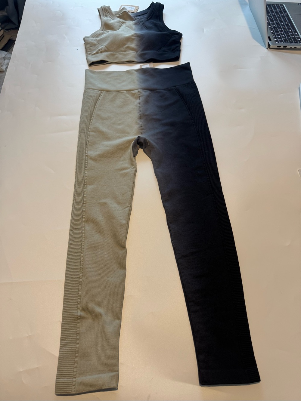 Two-Tone Cropped Tank Top in Olive & Charcoal and leggings - Picture 2 of 6
